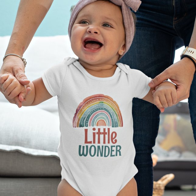 Boho Retro Färger Regnbåge Lilla Under T Shirt (Little Wonder Boho Baby Bodysuit with retro colored rainbow)