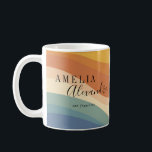 Boho Retro Script-Abstrakten Vågigt Linjer Gult Bl Kaffemugg<br><div class="desc">Sprid kaffet i stil med det här boho retro-kaffet mugg, med abstrakt vågigt linjer i ljus gult och blått, parad med ett roligt-skript. Den vintage-inspirerade designen ger en unik och lekfull beröring, perfekt för att ge din morgonrutin lite personlighet. Oavsett om det gäller hemmet eller kontoret är mugg ett djärvt...</div>