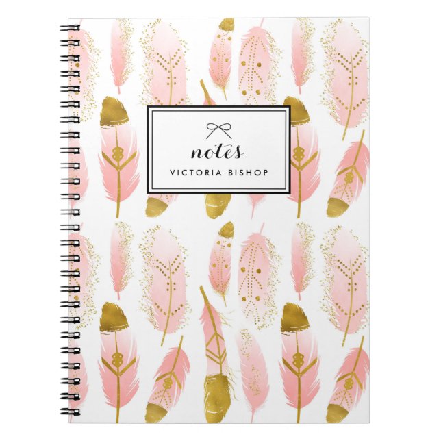 Boho  Rosa Feathers Gold Foil Personlig Anteckningsbok (Framsidan)