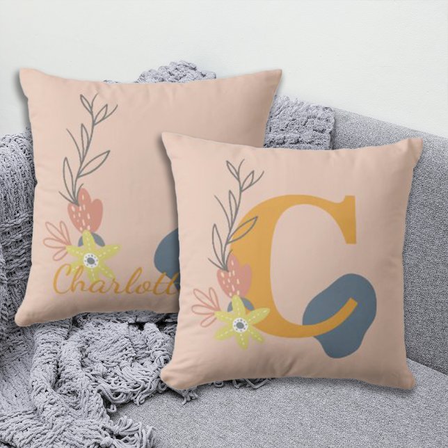 Boho Stil Anpassningsbar Monogram och Namn Kudde (Skapare uppladdad)