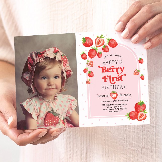 Boho Strawberry Berry Första födelsedag Foto Inbjudningar (Skapare uppladdad)