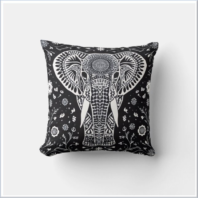 Boho svart & vit batik elefant kudde (Skapare uppladdad)