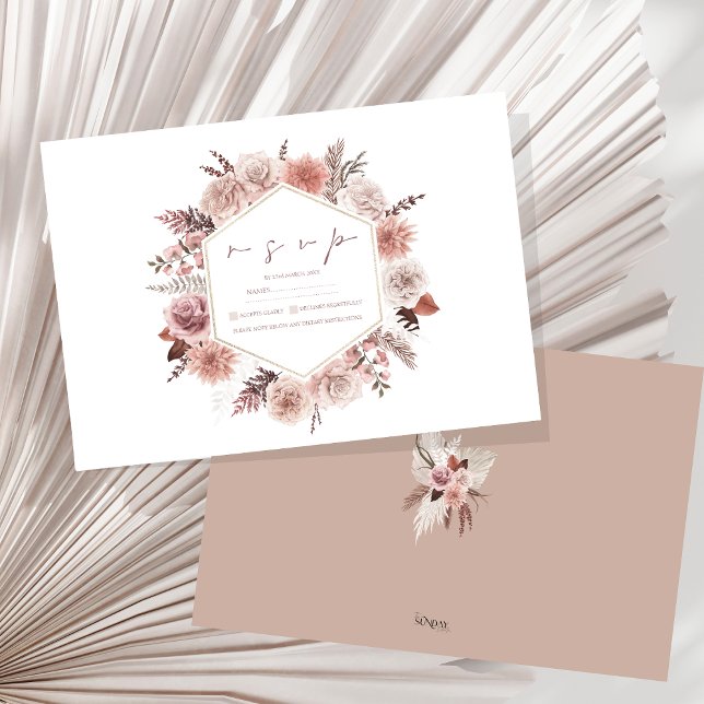 Boho Terracotta Neutralt Blommigt Utandning Bröllo OSA Kort (Boho Dusty Pink Dried Flowers Wreath Wedding RSVP Card)