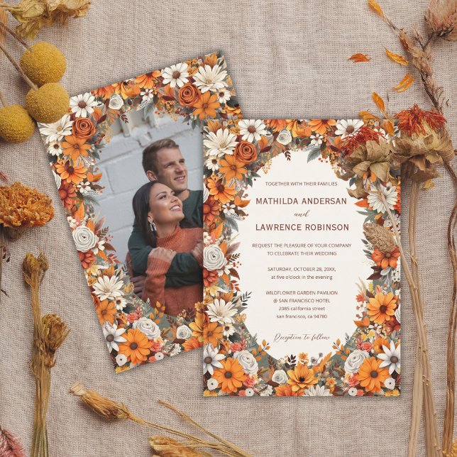 Boho Terracotta Sage Blommigt Photo Fall Wedding Inbjudningar (Boho Burnt Orange Terracota Sage Foliage Floral Photo Fall Wedding Invitation)