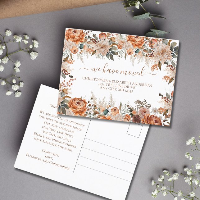 Boho Terrakotta Rost Beige Blommig Skrift Flyttar  Meddelande Vykort (Terracotta burnt orange botanical floral We have Moved Post card)