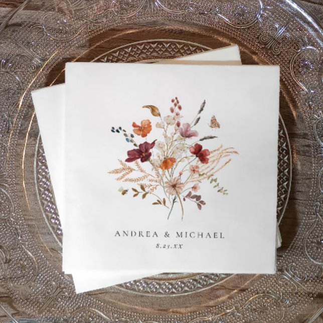 Boho Vildblomma Bröllop Höst Blommor Pappersservett (Soft watercolor wildflower napkin with names and date—ideal for rustic, boho, or garden weddings.)
