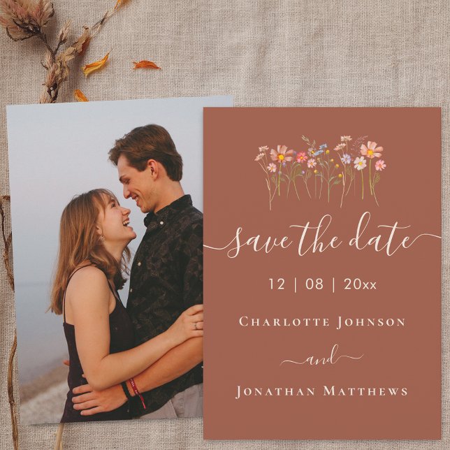 Boho Vildblommeäng Foto Bröllop Spara Datumet (Elegant boho Wildflower meadow beige terracotta photo Wedding save the date card)