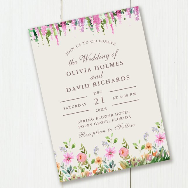 Boho Vildblommeäng och Akacia Bröllop Inbjudningar (Boho Wildflower Meadow and Acacia Wedding Invitation on wooden table.)