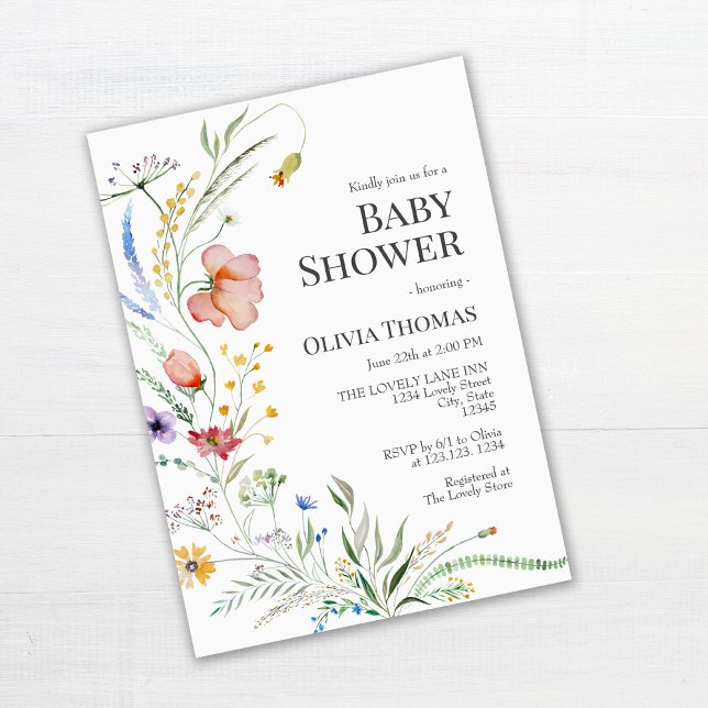 Boho Watercolor WildblomBaby Shower-inbjudan Inbjudningar (Boho Watercolor Wildflowers Baby Shower Invitation on white table)
