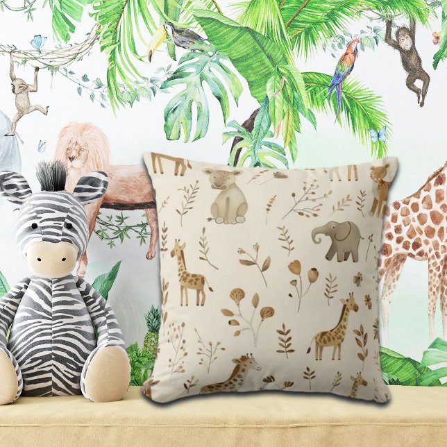 Boho White Beige Jungle Animals Kudde (Skapare uppladdad)
