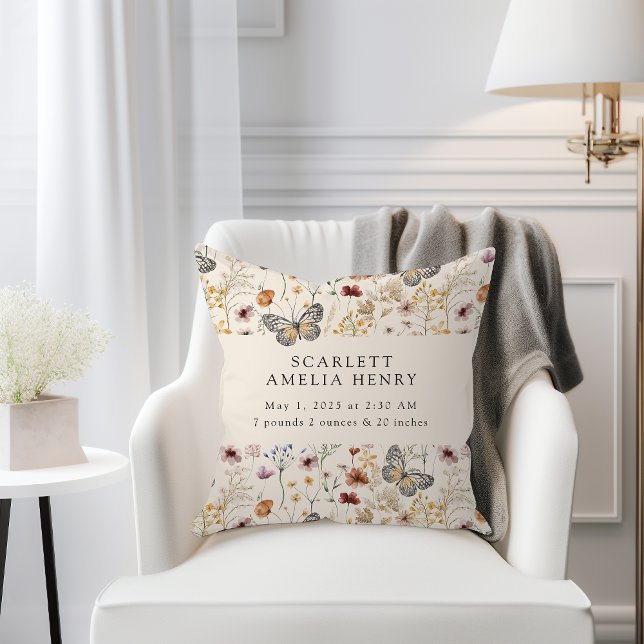 Boho Wildblommor Baby Birth Stats Kudde (Boho Wildflowers Butterflies  Baby Birth Stats Throw Pillow by Painted Paperie
)