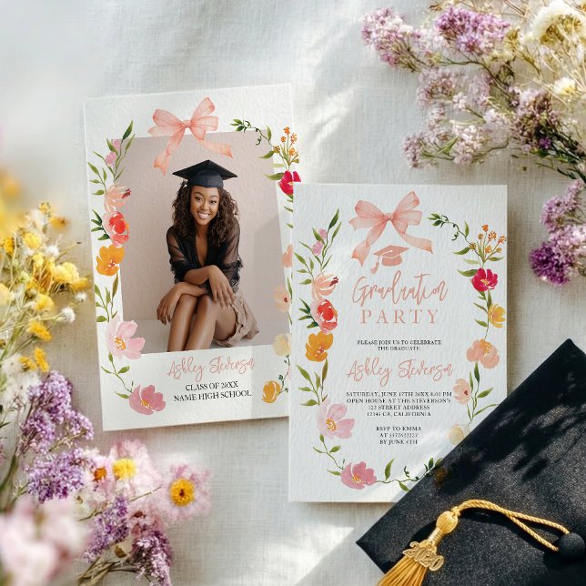 Boho Wildflowers Coquette Bow fotoexamen Inbjudningar (Boho Wildflowers Coquette Bow photo graduation Invitation)