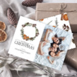 Boho Winter Citrus Wand Photo Helgdag Card Julkort<br><div class="desc">Inledning av utandningskortet för boho Winter Citrus-Helgdag! Detta enkla kort för helgdag i elegant är perfekt för att sprida glädje denna säsong. Med lodräts favoritorienteringsfoto (porträtt) på högerna och en handmålad vattenfärgad andedräkt av citrus, gräs boughs, star anise och cinnamon är det säkert att man leker för alla som ser...</div>