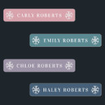 Boho Winter Snowflake Kids Namn Vaterskyddsetikett Klistermärke<br><div class="desc">Bohemian Snöflingor Kids Watersecure Namn Labels med snöflingsilhuetter på vardera änden. Personlig Namn-etikettstämplar i rosa,  grönt,  lila och blått.</div>