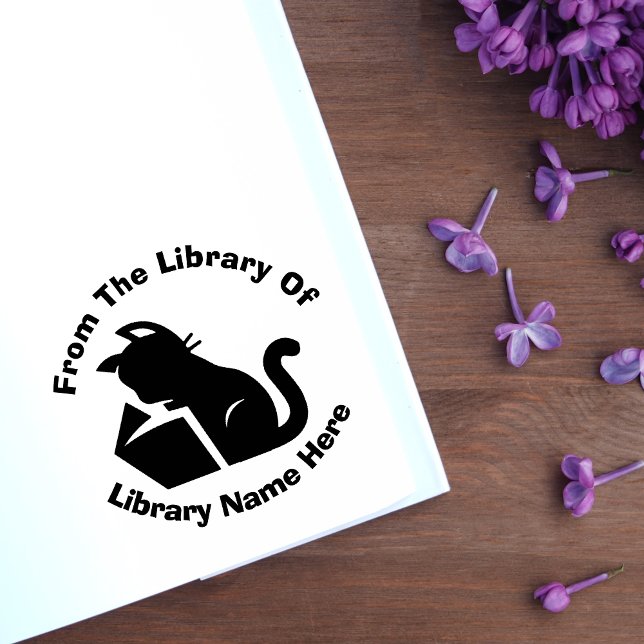 Bok & Black Cat från bibliotek vid ditt namn Självfärgande Stämpel (Skapare uppladdad)