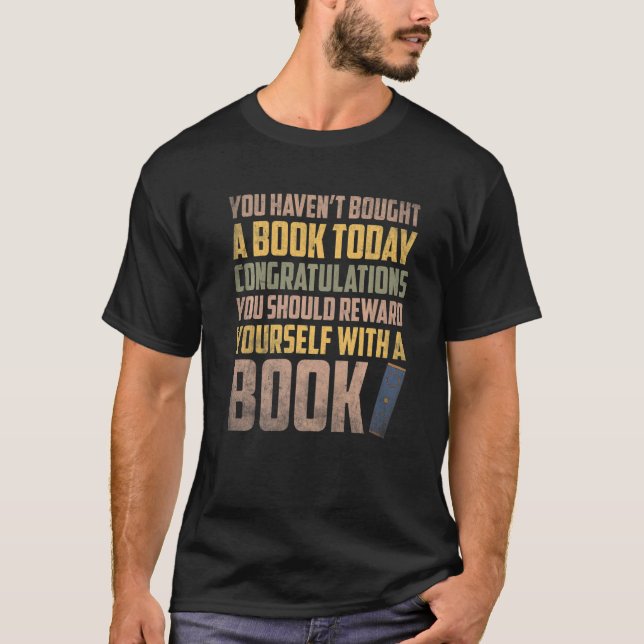 Bok gratulerar du bör belöna dig själv med t shirt (Framsida)