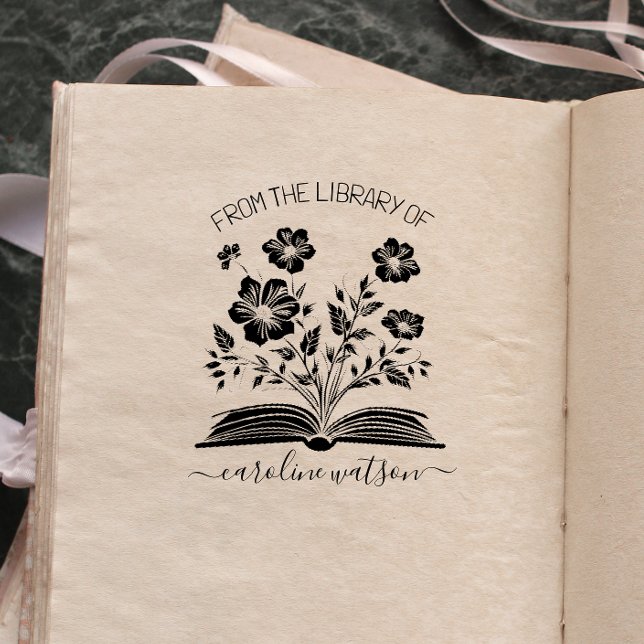 Bok med blomstertryck från bibliotek av   stämpel (Skapare uppladdad)