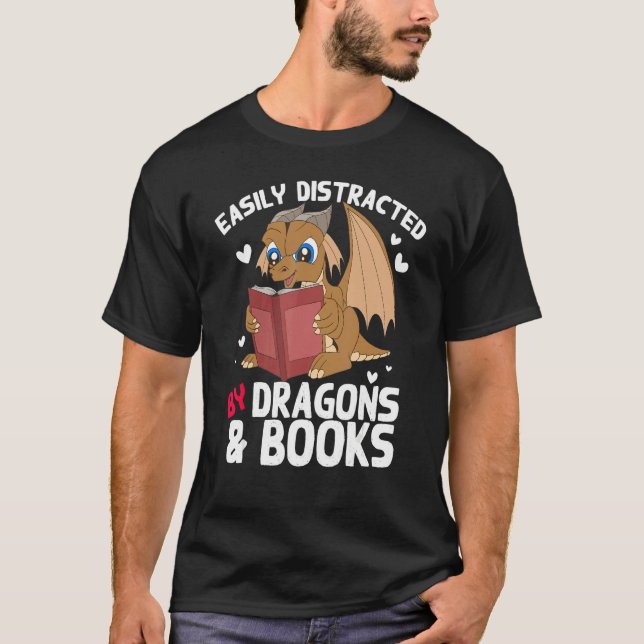 Bok som lätt distraherats av drakmer och Bokar r T Shirt (Framsida)
