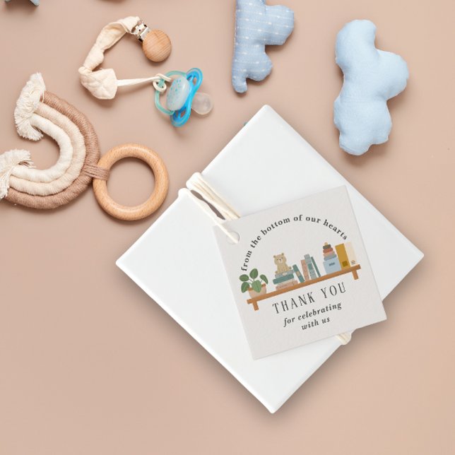 Bok Them Shelf Baby Shower Light Taupe Neutralt Gåvor Etiketter (Skapare uppladdad)