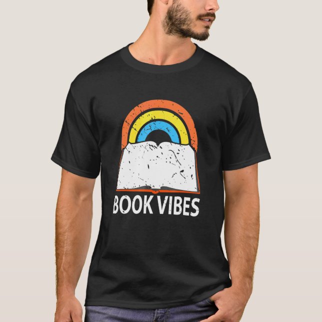 Bok Vibes Bookworm Bibliotek Rainbow Reading T Shirt (Framsida)
