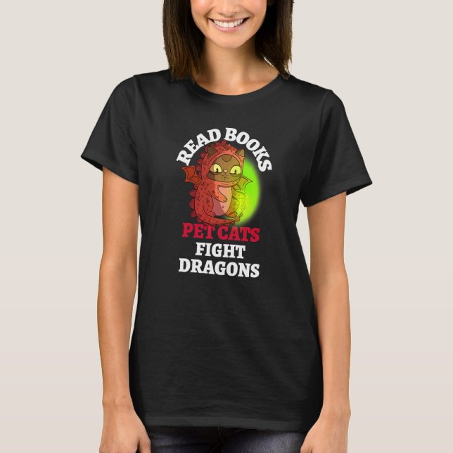Bokar Cat Fight Dragons Bookish Magic Dragon Readi T Shirt (Framsida)
