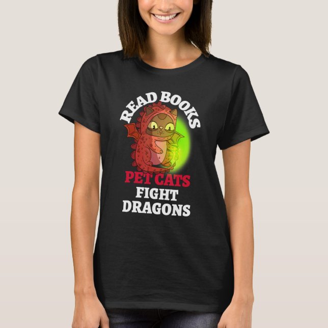 Bokar Cat Fight Dragons Bookish Magic Dragon Readi T Shirt (Framsida)