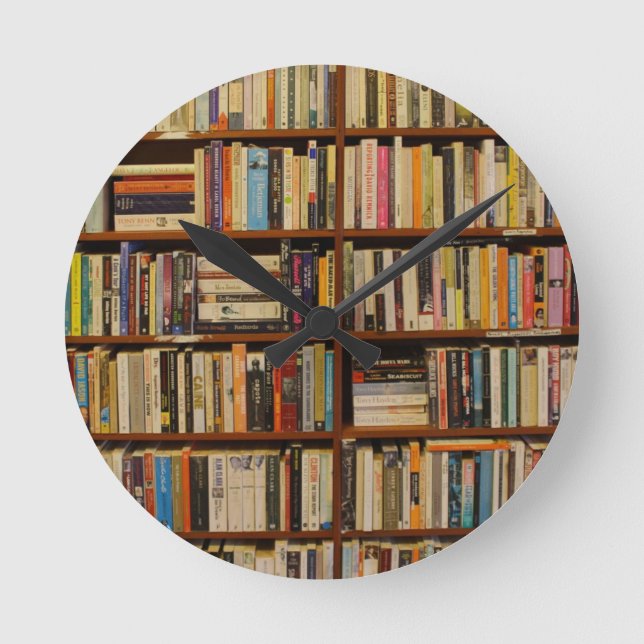 BOKAR i BIBLIOTEK Rund Klocka (Framsida)
