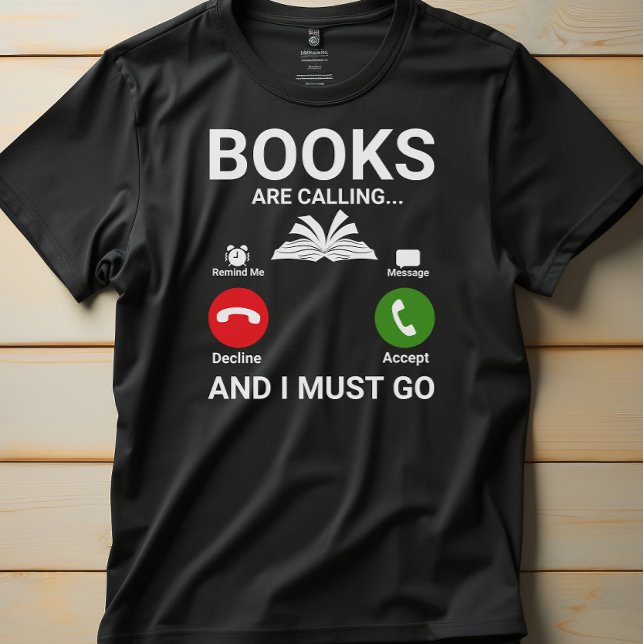 Bokar ringer upp den berömda Bok Älskare-offerten T Shirt (Skapare uppladdad)