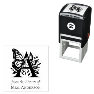 Bokstav Fjärilmonogram Från Biblioteket Av Självfärgande Stämpel