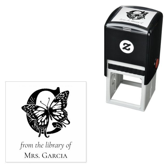 Bokstav G Fjäril Monogram Från Biblioteket Av Självfärgande Stämpel (In Situ)