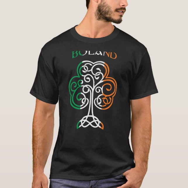 BOLAND Irländskt Namn Shamrock Irlands Flagga Fami T Shirt (Framsida)
