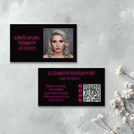 Bold Black and Hot Pink Social Icon QR Code Visitkort