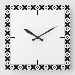 Bold Black and White Symmetrical Arabesque Pattern Fyrkantig Klocka