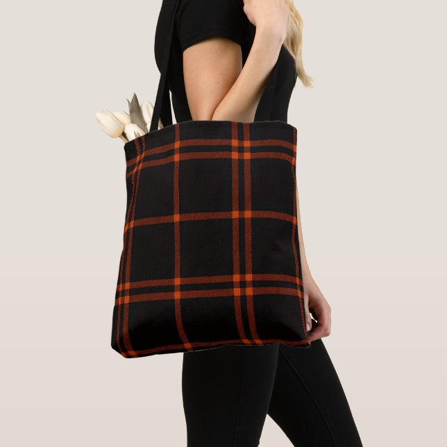 Bold Black Orange Scottish Tartan Modern Hösten Tygkasse (Närbild)