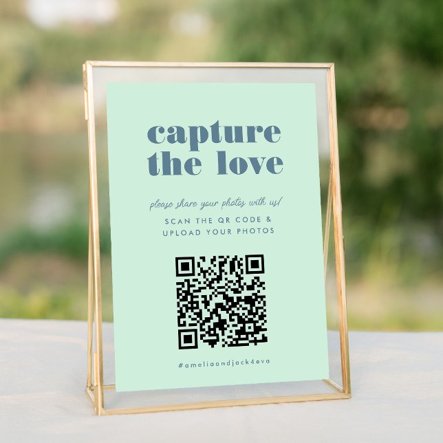 Bold Blue Capture the Kärlek QR Code Bröllop Sign (Bold Blue Capture the Love QR Code Wedding Share Your Photo Hashtag Sign)