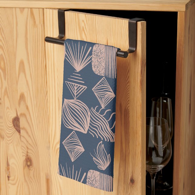 Bold Caribbean Tribal Mudcloth: Navy Blue, Rosa Kökshandduk (Thirds Fold)