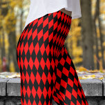 Bold Red and Black Harlequin Check Mönster Leggings<br><div class="desc">Fet och vibrant: Gör påstående med de här öga-fångande harlequin-lagren! De har ett dynamiskt, färgstarkt mönster och är perfekten i kombination med modernt smak och lekfull energi. Oavsett om du är ute på en avslappnad dag eller dresserar för att imponera, kommer de här lagren att behålla dig bekvämt medan du...</div>