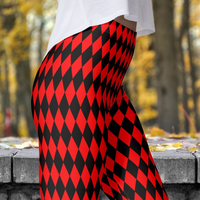 Bold Red and Black Harlequin Check Mönster Leggings (Harlequin Red & Black)