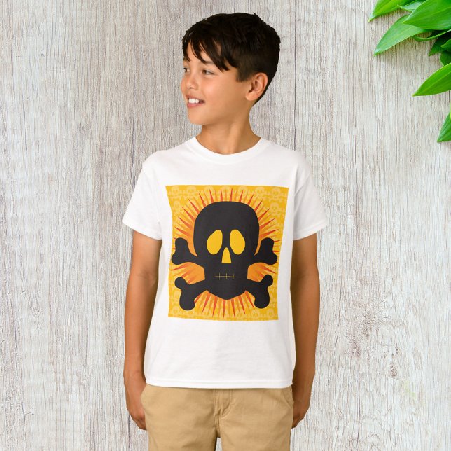 Bold Skull and Crossbones with Orange Burst T Shirt (Skapare uppladdad)