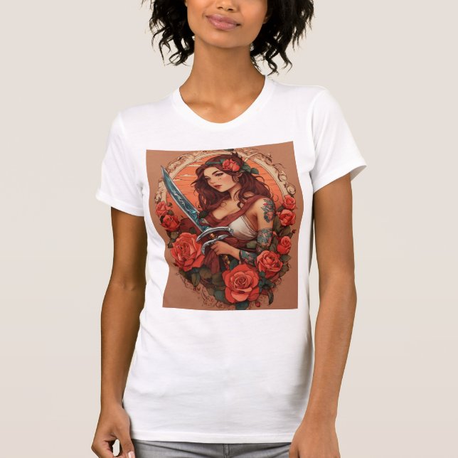 "Bold & Timless: American Traditional Tatto Desi T Shirt (Framsida)