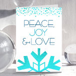 Bold Turcos Snowflake Peace Joy Kärlek Typography Helgkort<br><div class="desc">"Fred, glädje och kärlek." En stor, roligt, lekfull, turkotisk illustration av snöflingor och modern typografi på vit bakgrund hjälper dig att sätta igång i julhelgen. En turkos konetti prick gräns ramar överst. Din personlig hälsning finns på insidan. Känn helgdagarnas värme och glädje när du skickar det här fantastiska, grafiska och...</div>