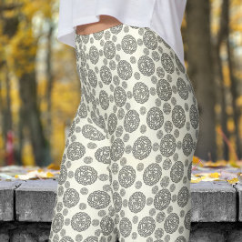 Bold White Ivory och Black Circular Tribal Mönster Leggings