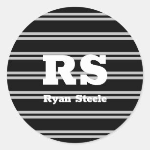 Bold White Monogram & Namn, Lt Grått Linjer på Bla Runt Klistermärke