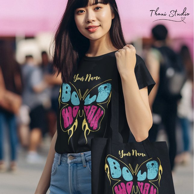 Bold Woman Personlig Namn Rustic Butterfly T Shirt (Skapare uppladdad)