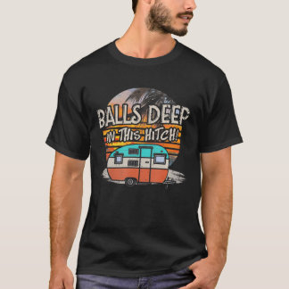 Bollar är djupt i det här fantastiska campinggifte t shirt