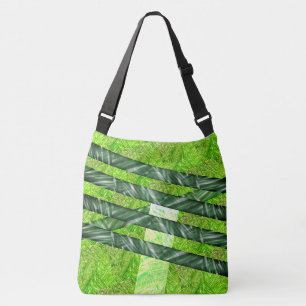 Bolsa verde amarelado com riscos e traços "bambu" axelväska