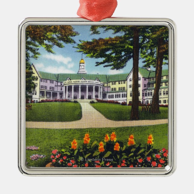 Bolton att landa som är yttre, beskådar av det julgransprydnad metall (Framsidan)