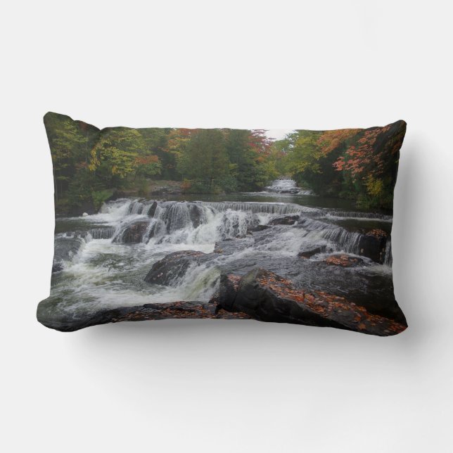 Bond Falls Cascades Lumbar Pillow Lumbarkudde (Framsida)