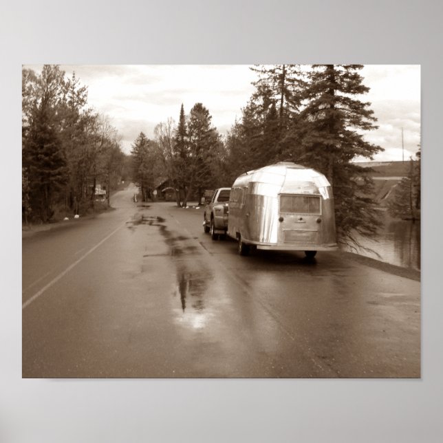 Bond Falls MI Retro Camper Tin kan skriva ut Sepia Poster (Framsidan)