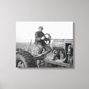 Bonde som kör traktor, 1937 canvastryck
